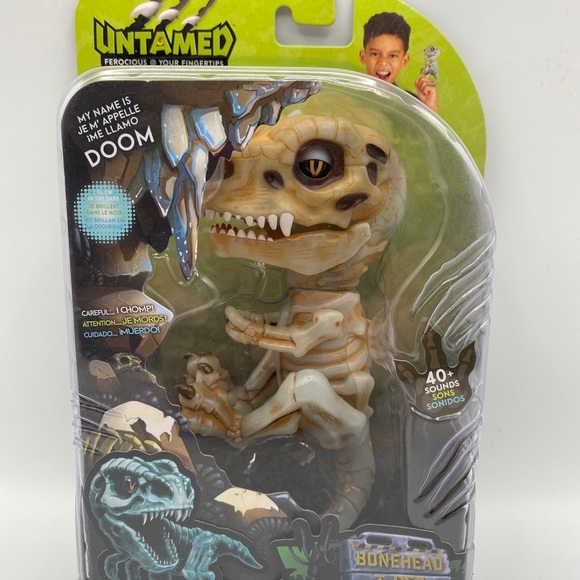 Fingerlings Untamed Ferocious Bonehead TRex Doom Interactive Pet Dinosaur Toy - Picture 2 of 8